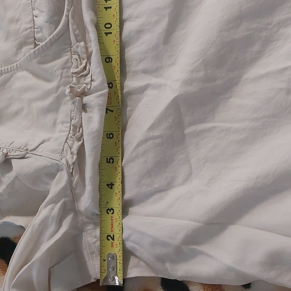 Lee Blouse sz Lg Ecru (each) Only One Left. - Picture 13 of 13